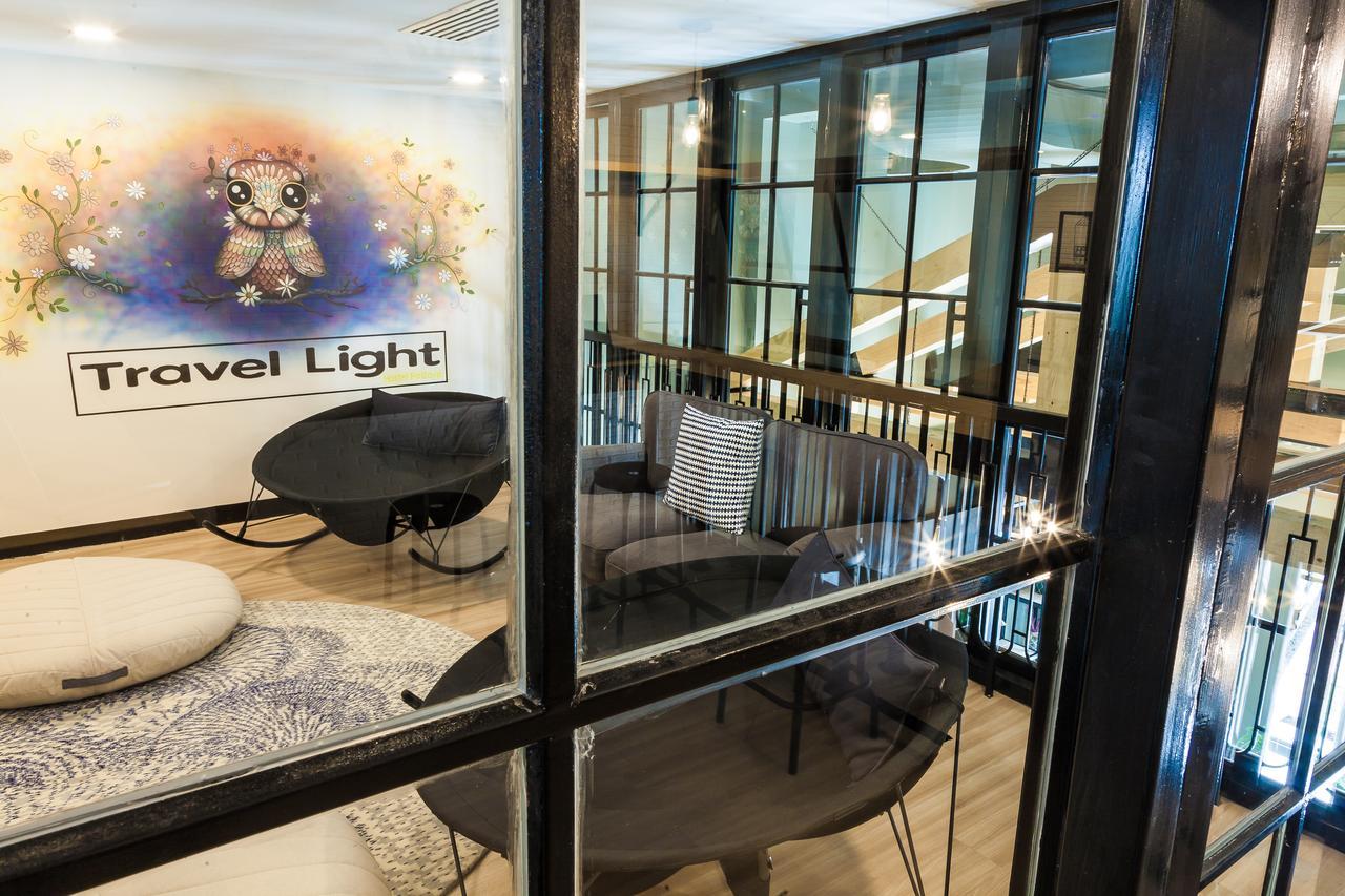 Travel Light Hostel 芭達亞 外观 照片