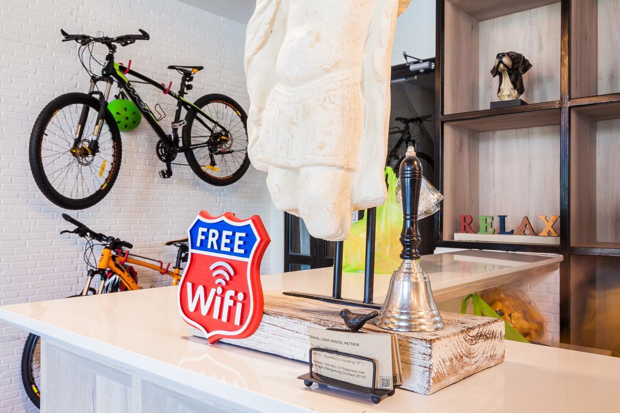 Travel Light Hostel 芭達亞 外观 照片